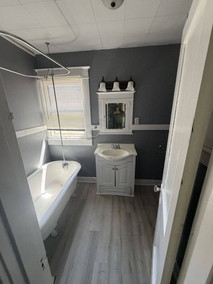 Apartment for rent at 1708 W Gaulbert, Louisville, KY 40210