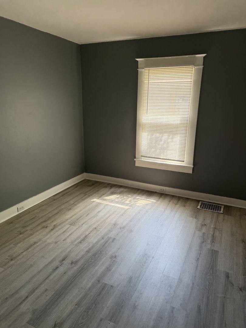 Apartment for rent at 1708 W Gaulbert, Louisville, KY 40210