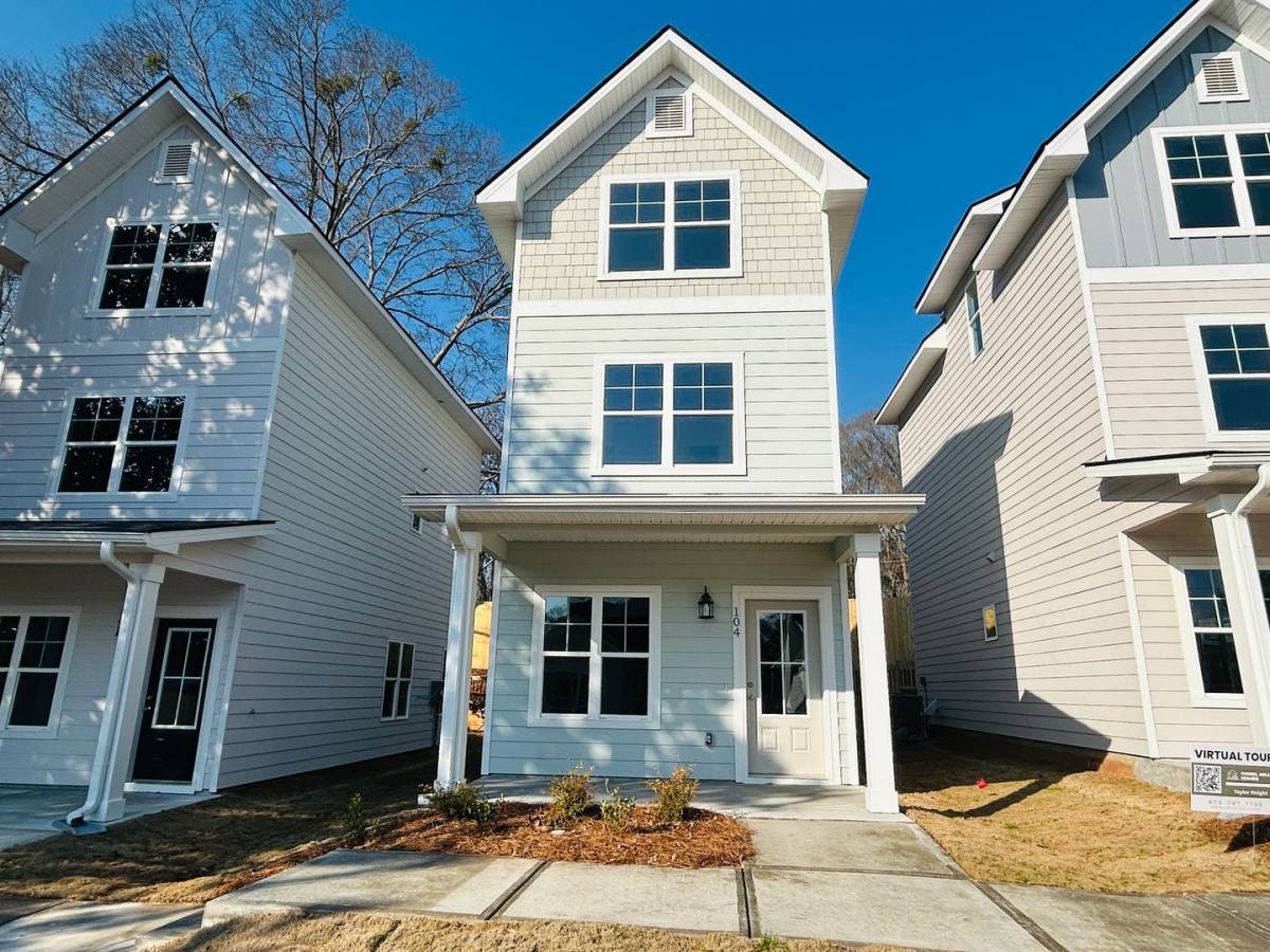 Townhouse for rent at 5 Crown St, Lagrange, GA 30240