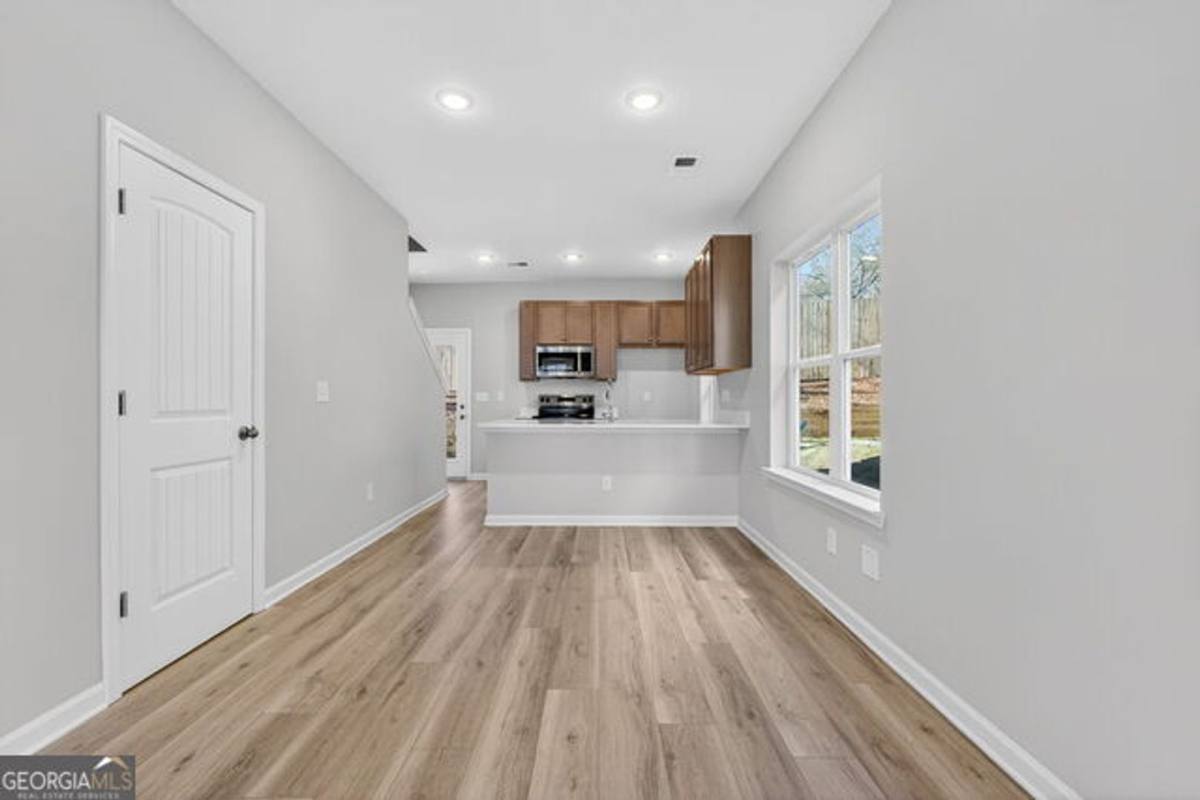 Townhouse for rent at 5 Crown St, Lagrange, GA 30240