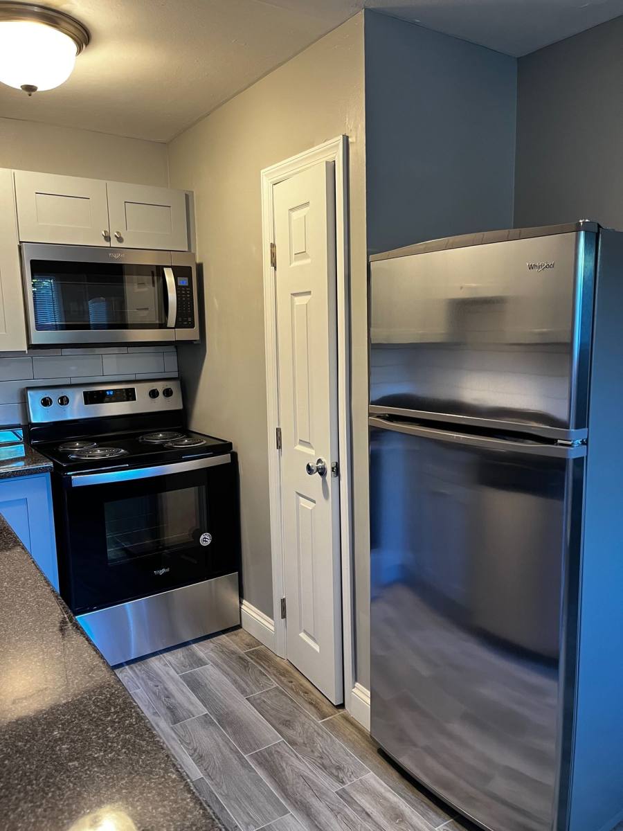Apartment for rent at 8 Amosland Rd, Morton, PA 19070