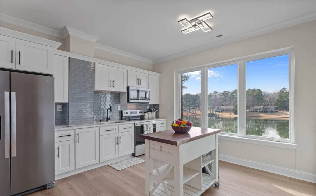 House for rent at 704 Russell St, Sanford, NC 27330