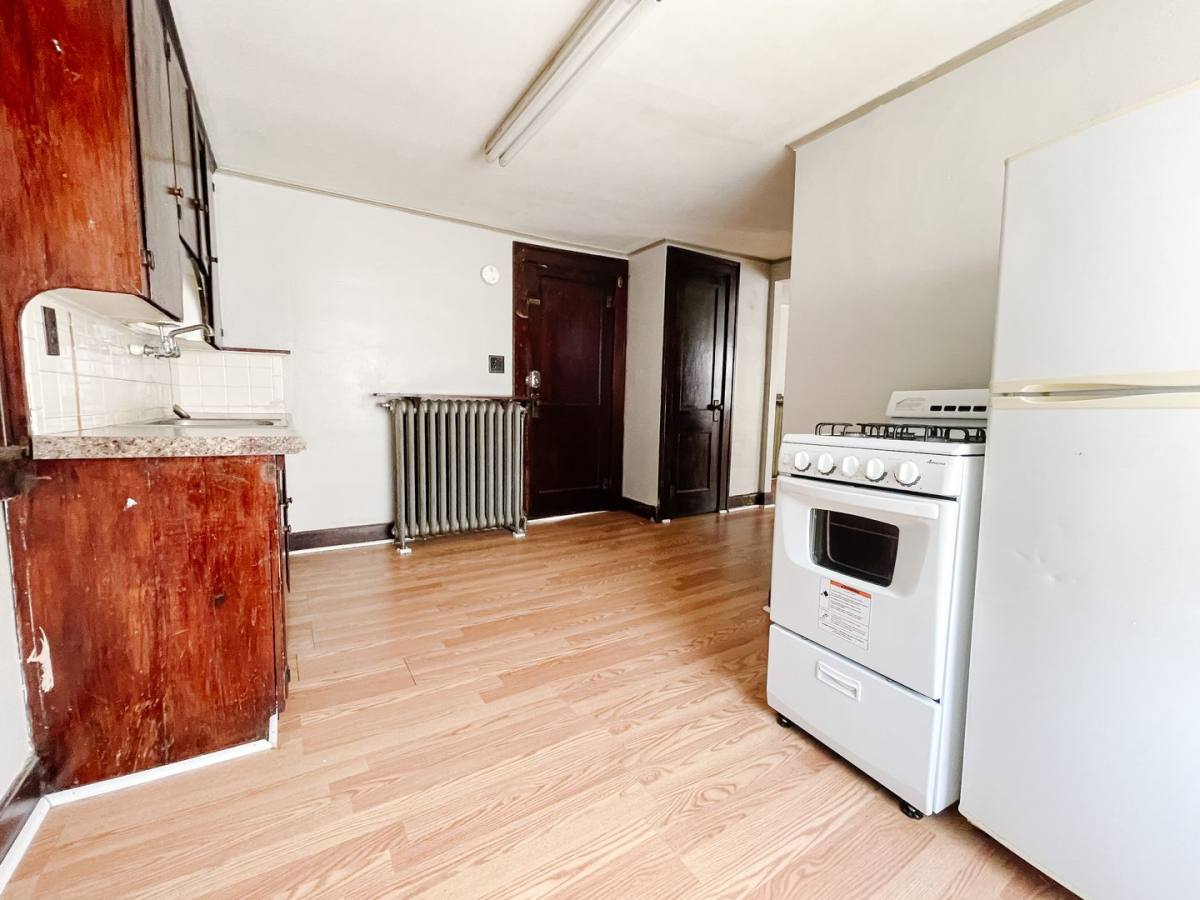 Apartment for rent at 1925 E 5th St, Anderson, IN 46012