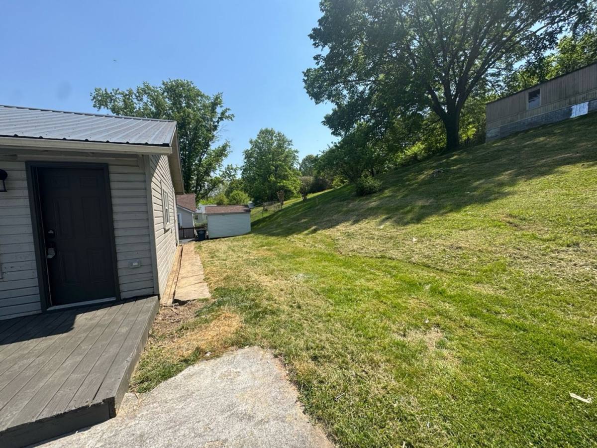 House for rent at 1113 Bloomingdale Pike, Kingsport, TN 37660