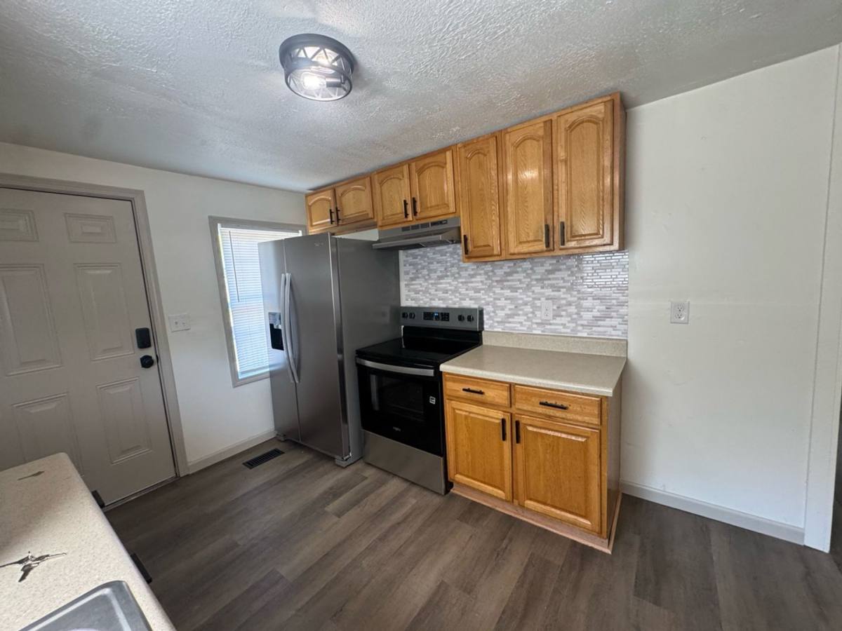 House for rent at 1113 Bloomingdale Pike, Kingsport, TN 37660