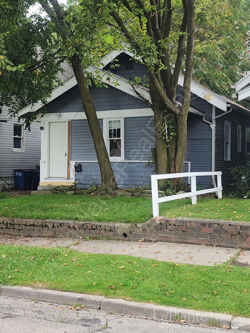 House for rent at 1705 Marlow Rd, Toledo, OH 43613