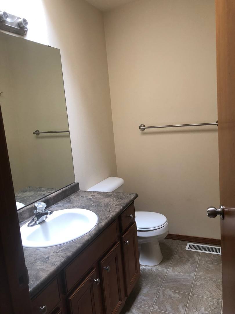 Apartment for rent at 2998 3000 Huntington St, Port Orchard, WA 98366