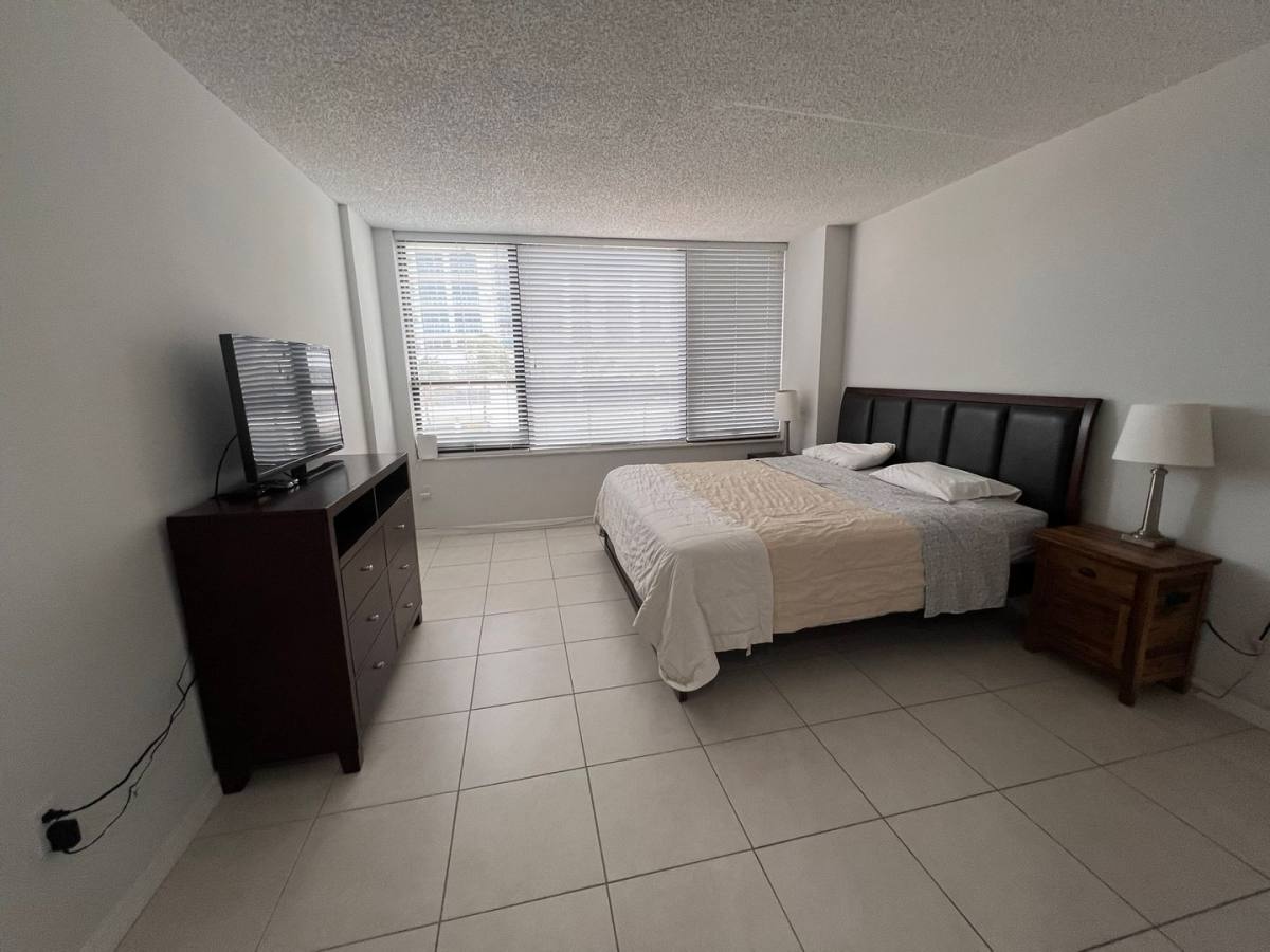 Condo for rent at 3505 S Ocean Dr, Hollywood, FL 33019