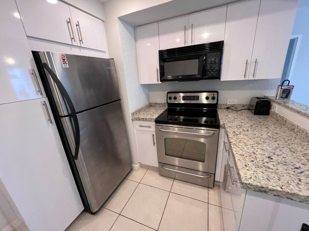 Condo for rent at 3505 S Ocean Dr, Hollywood, FL 33019
