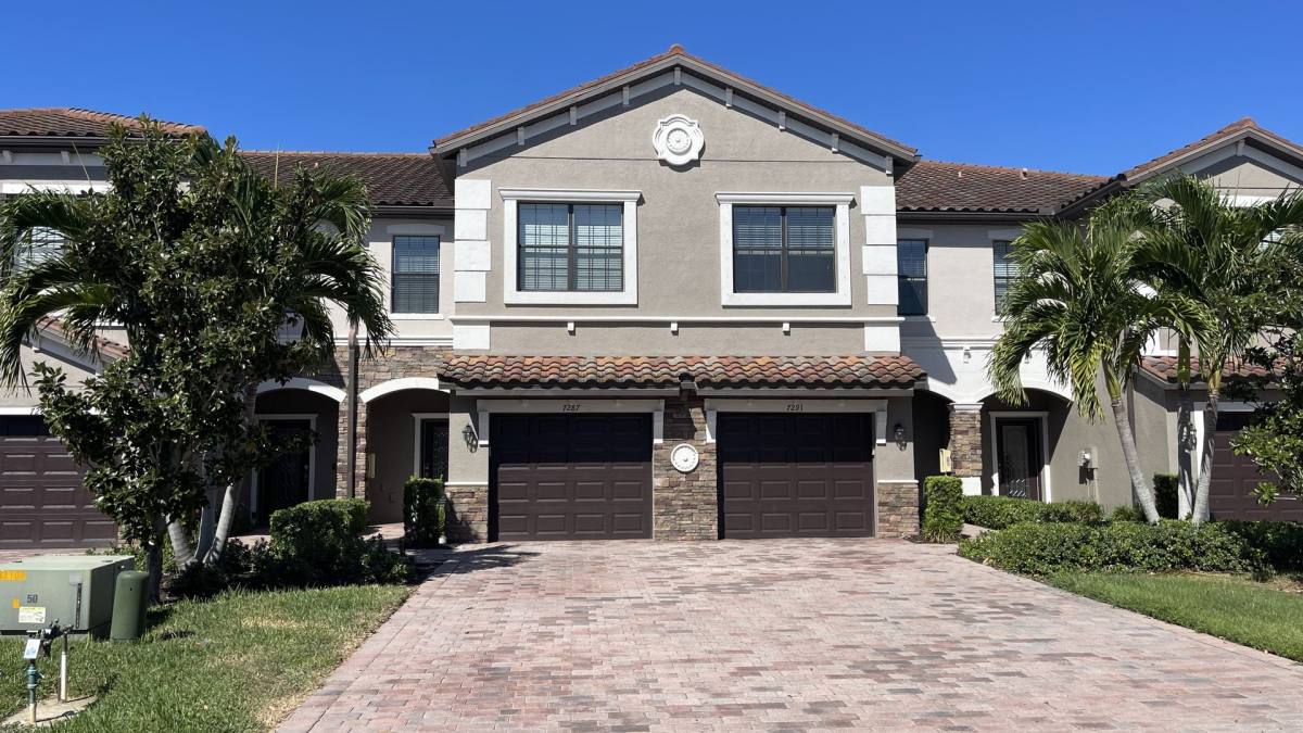 Townhouse for rent at 7287 Ketch Place, Bradenton, FL 34212