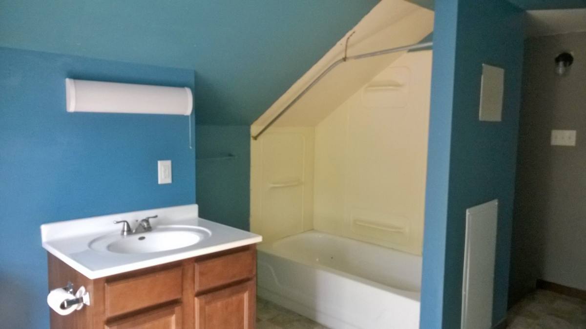 Apartment for rent at 915-919 N St, Lafayette, IN 47904