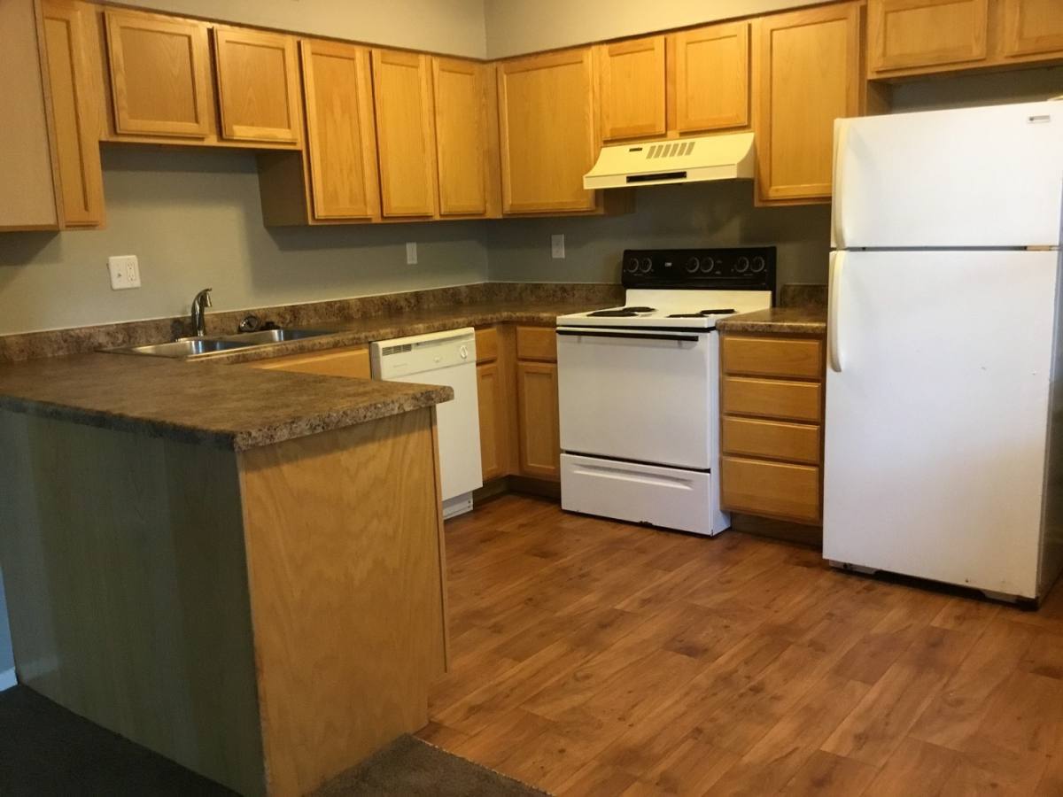 Apartment for rent at 1421-1423 Sunset Ridge Dr, Lafayette, IN 47905