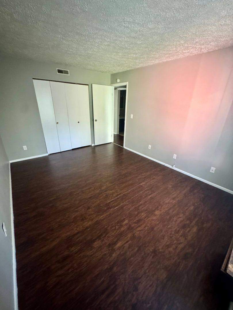 Apartment for rent at 1421-1423 Sunset Ridge Dr, Lafayette, IN 47905