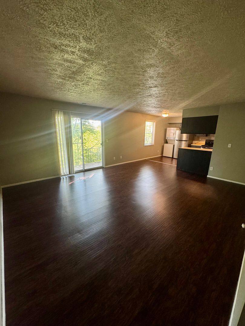 Apartment for rent at 1421-1423 Sunset Ridge Dr, Lafayette, IN 47905