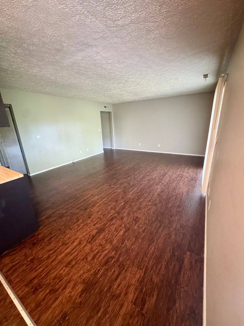 Apartment for rent at 1421-1423 Sunset Ridge Dr, Lafayette, IN 47905
