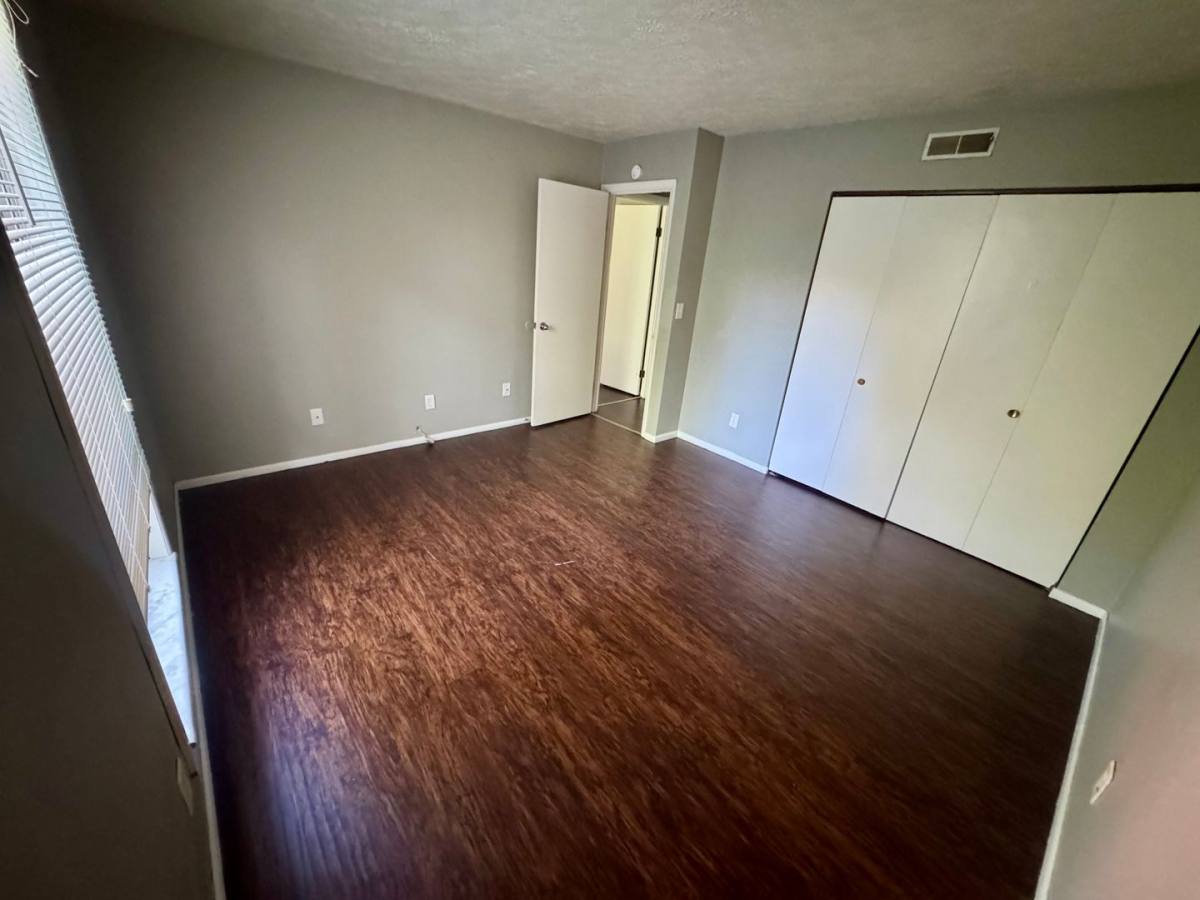 Apartment for rent at 1421-1423 Sunset Ridge Dr, Lafayette, IN 47905