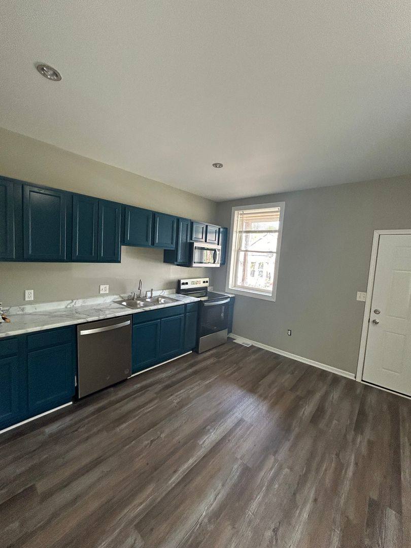 Apartment for rent at 621-623 New York St, Lafayette, IN 47901