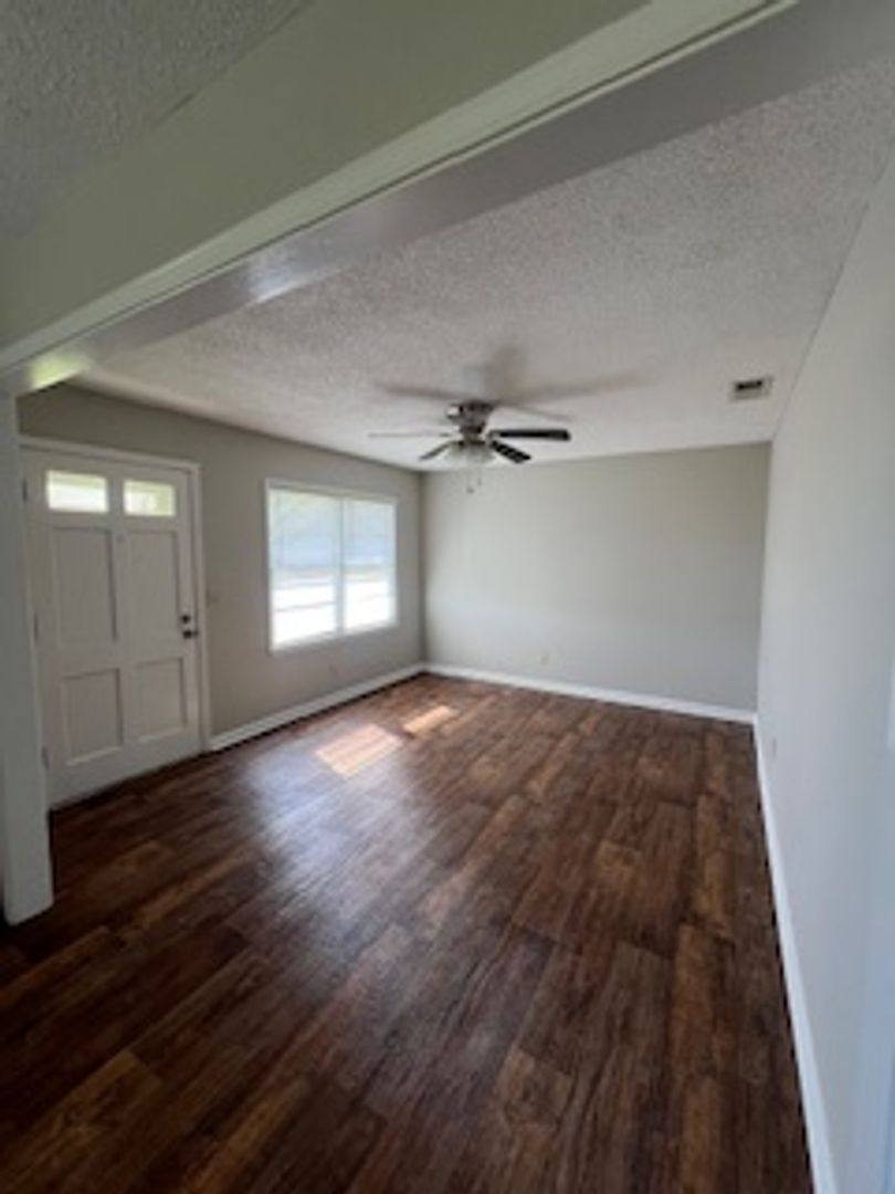 House for rent at 79 Rj Kennedy Rd, Statesboro, GA 30458