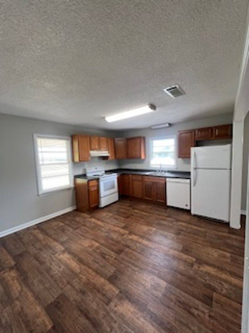 House for rent at 79 Rj Kennedy Rd, Statesboro, GA 30458