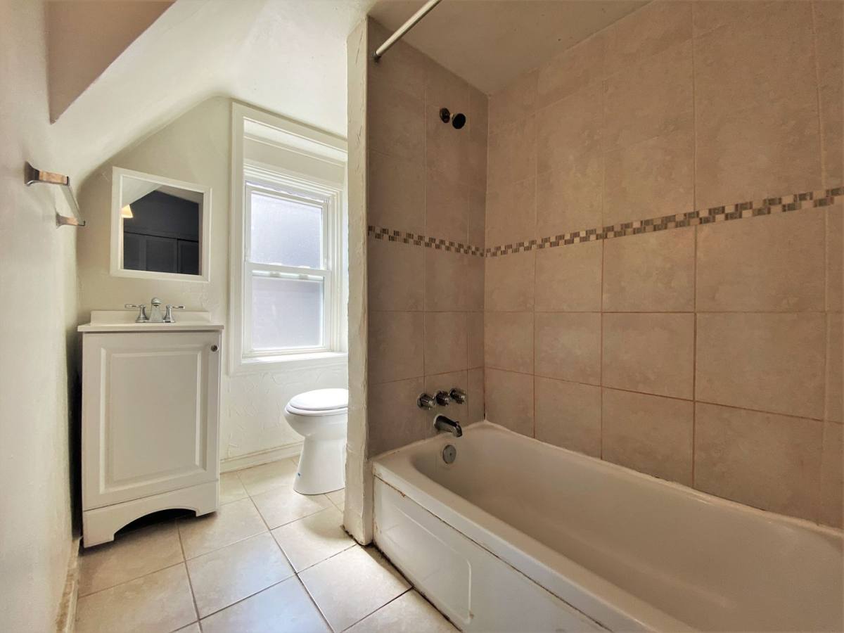 Townhouse for rent at 300 Stratford Ave, Pittsburgh, PA 15232