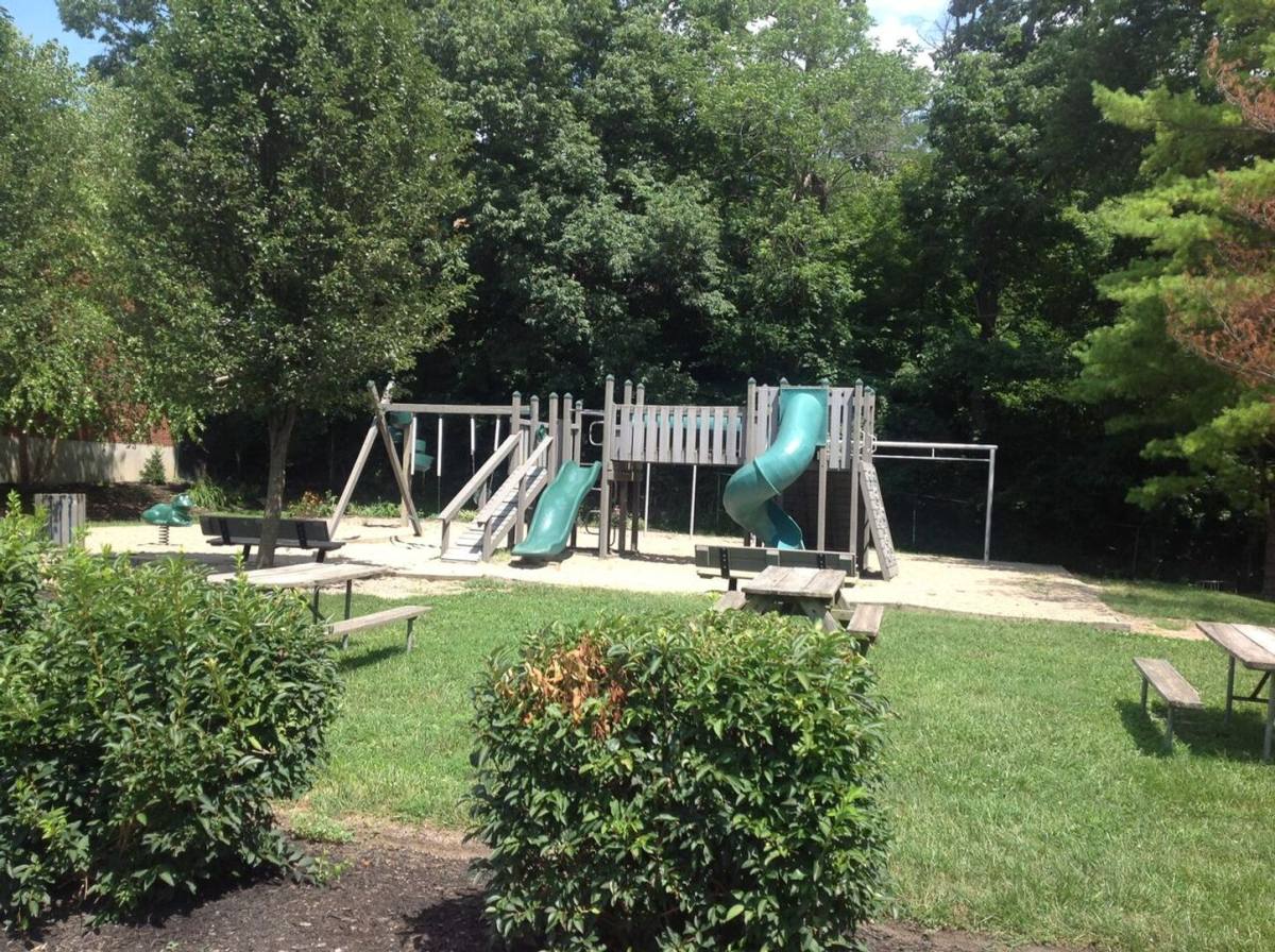 Apartment for rent at 466-474 Pedretti Ave, Cincinnati, OH 45238