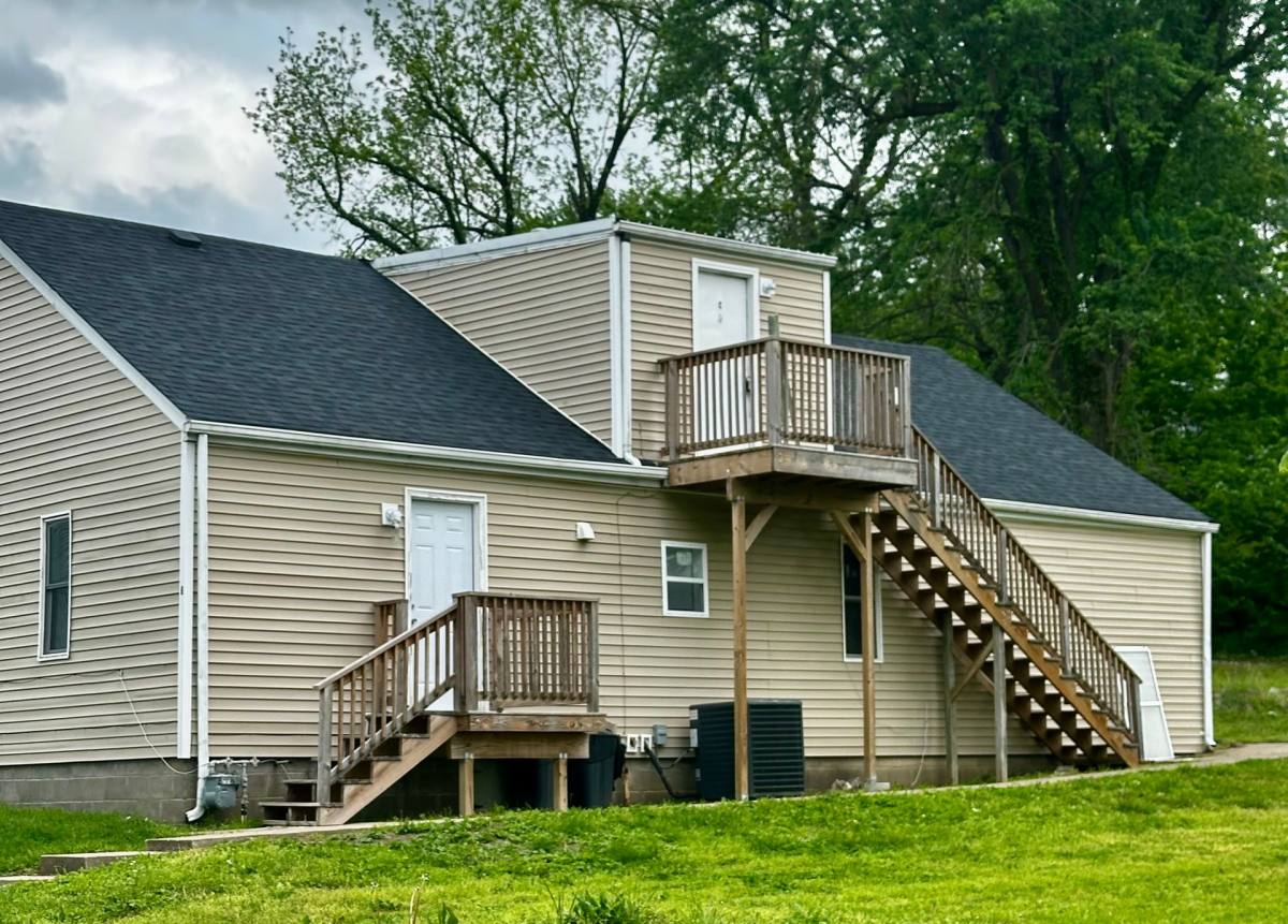 Apartment for rent at 1214 Commercial St, Boonville, MO 65233