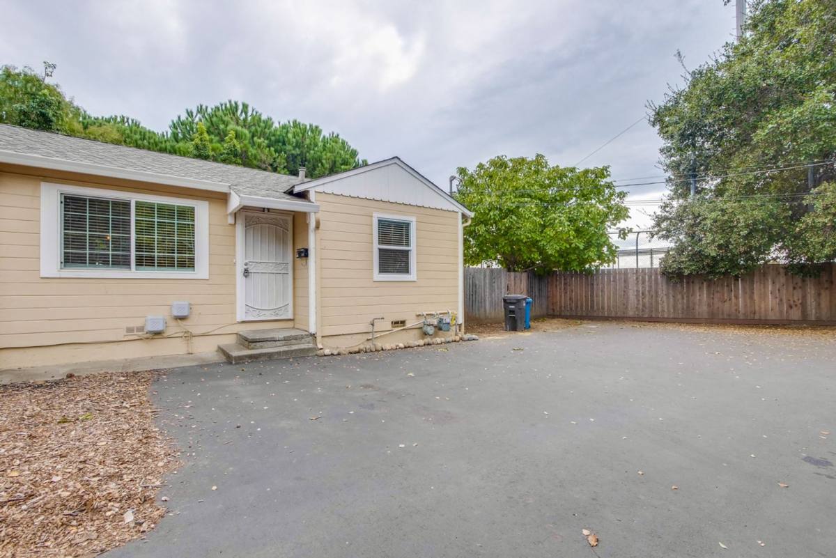 Apartment for rent at 1330, 1362, 1364 I St, Union City, CA 94587