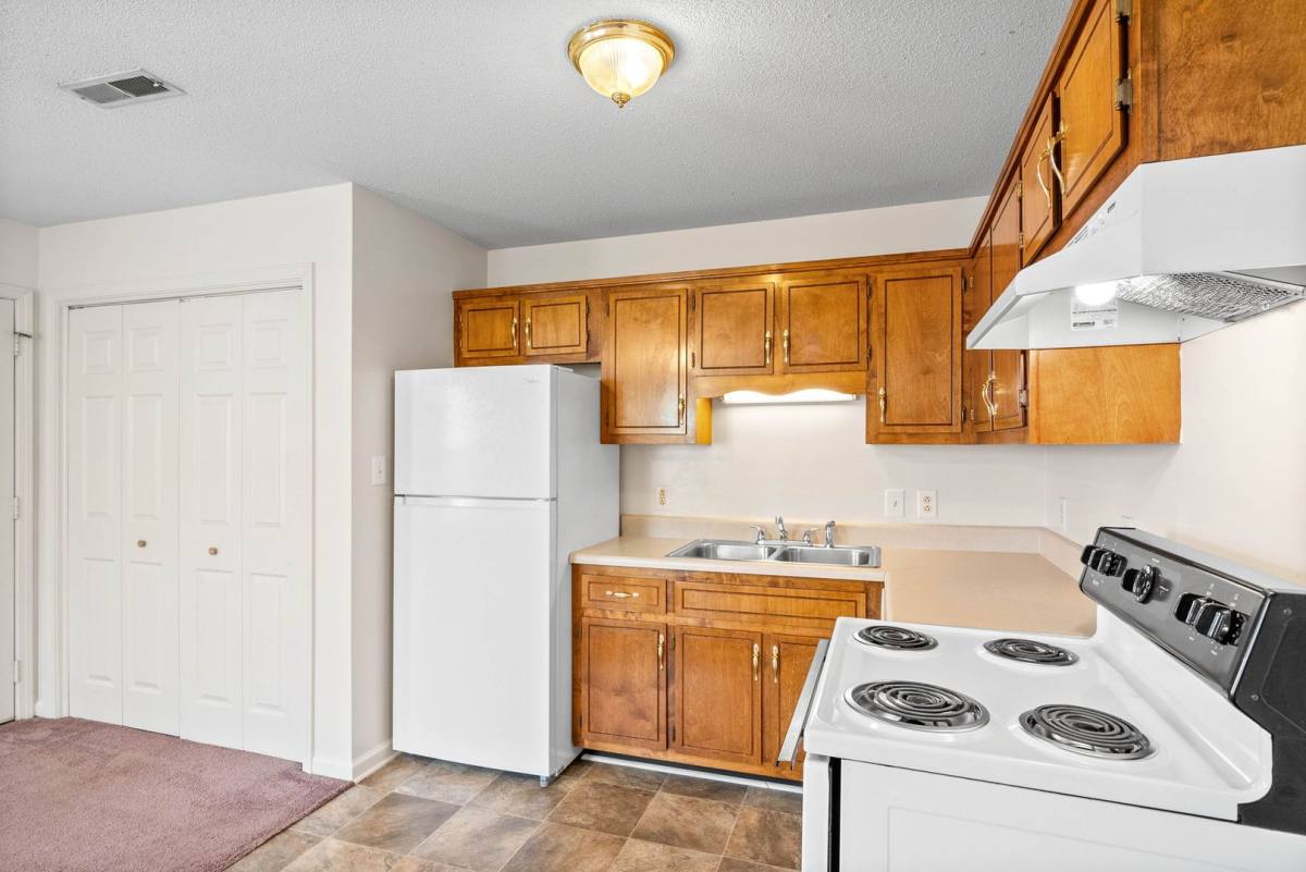 Apartment for rent at 3243-TOWER Dr, Clarksville, TN 37042