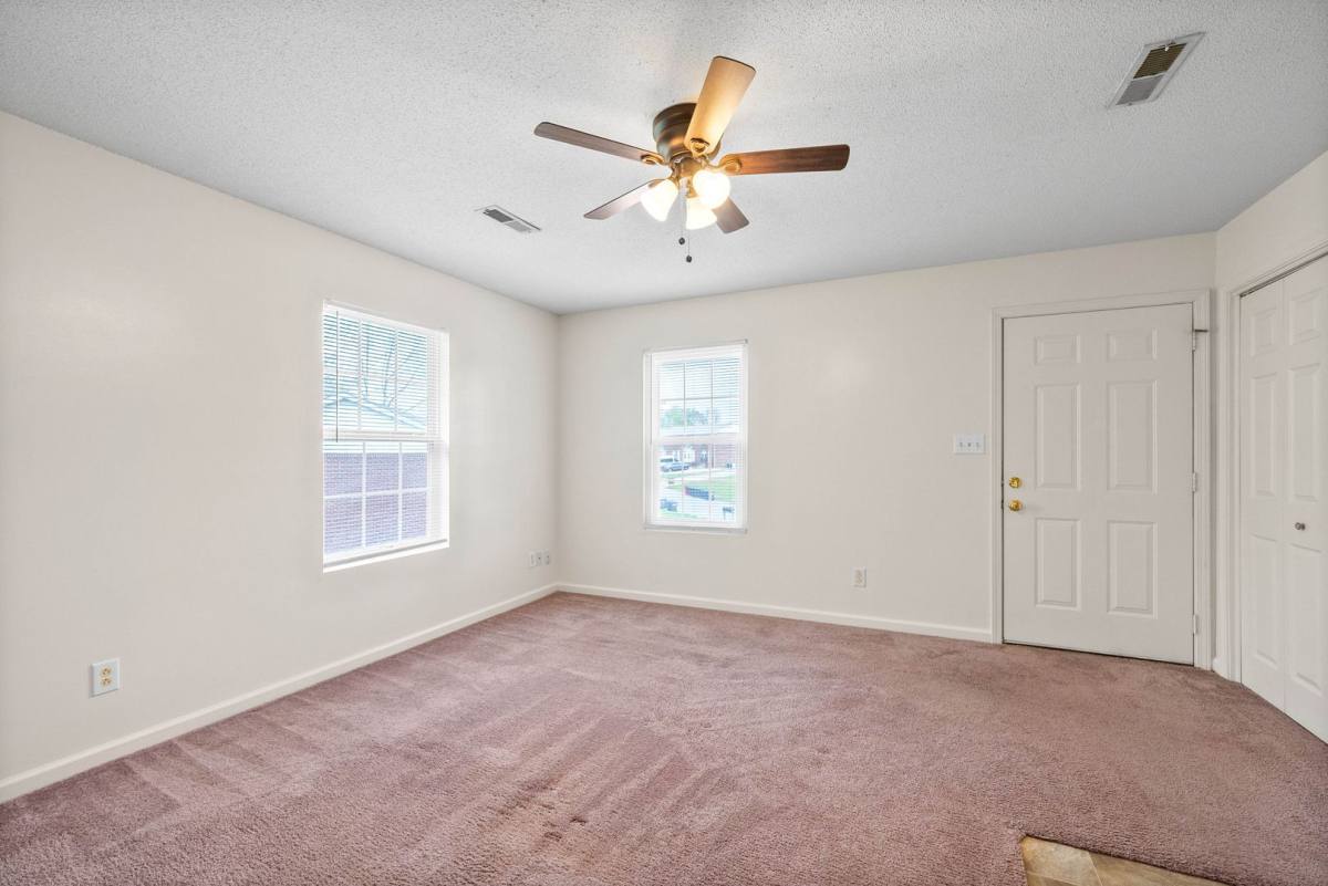 Apartment for rent at 3243-TOWER Dr, Clarksville, TN 37042