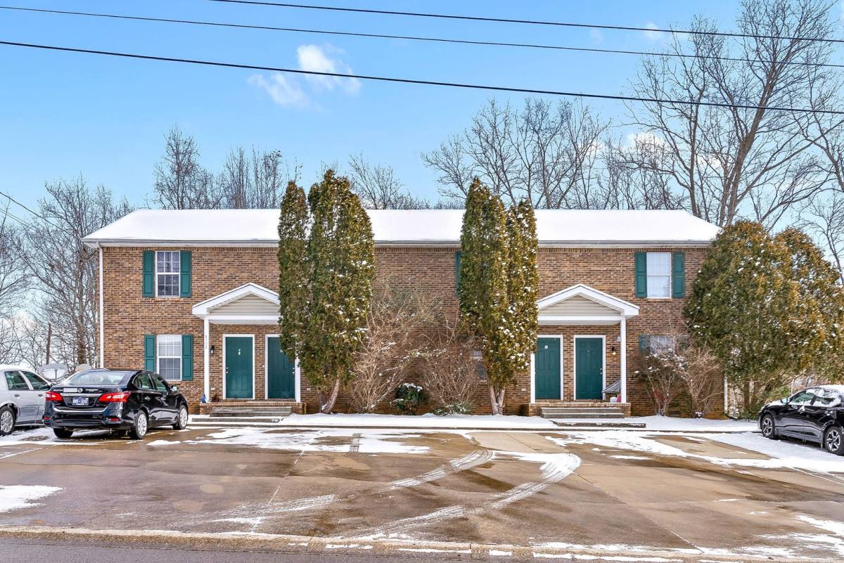 Apartment for rent at 1731 Baltimore Dr, Clarksville, TN 37043