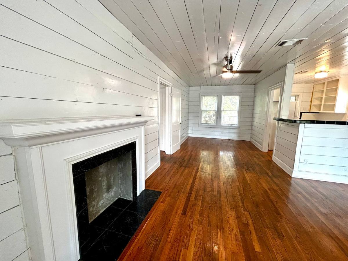 Townhouse for rent at 1305 Lorrain St, Austin, TX 78703