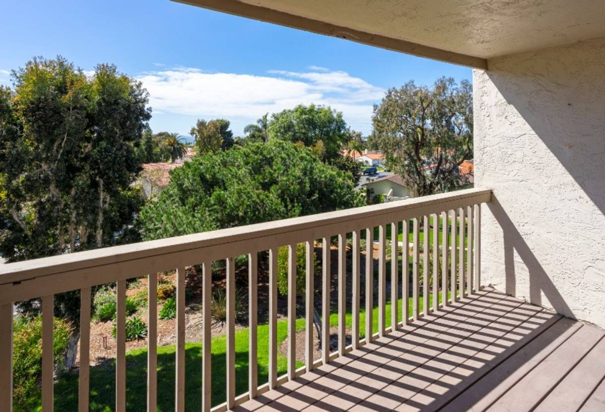 Condo for rent at 902 Caminito Madrigal, Carlsbad, CA 92011