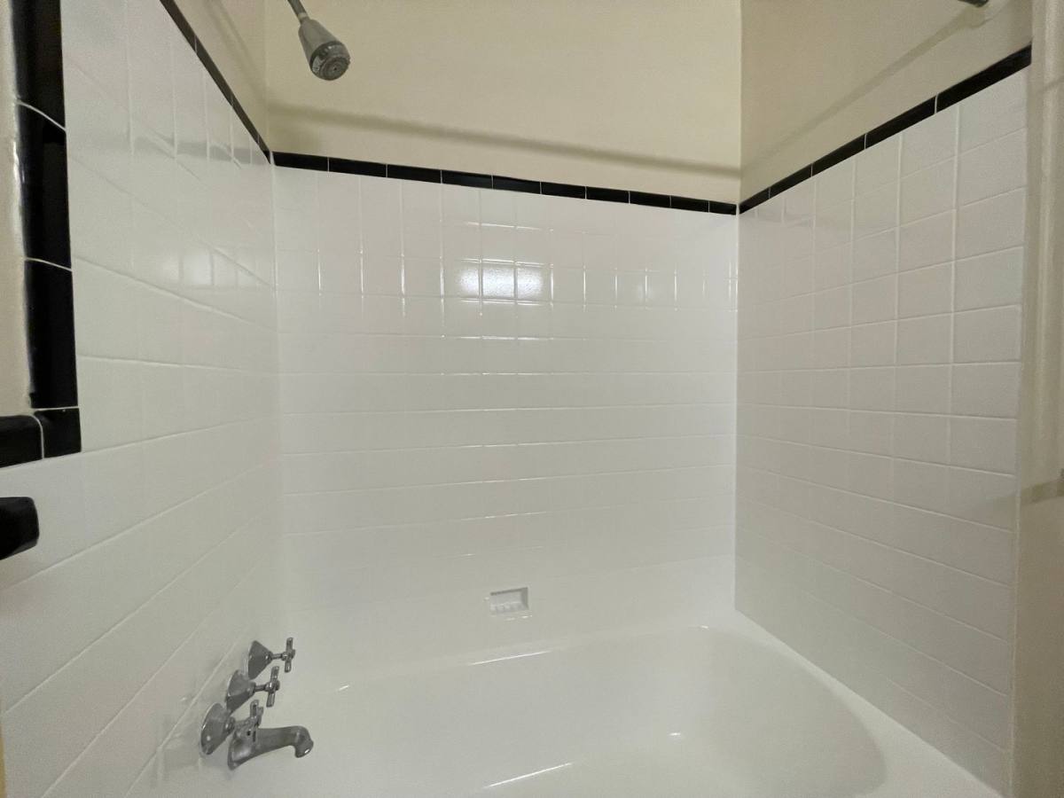 Apartment for rent at 2618 41st St NW, Washington, DC 20007