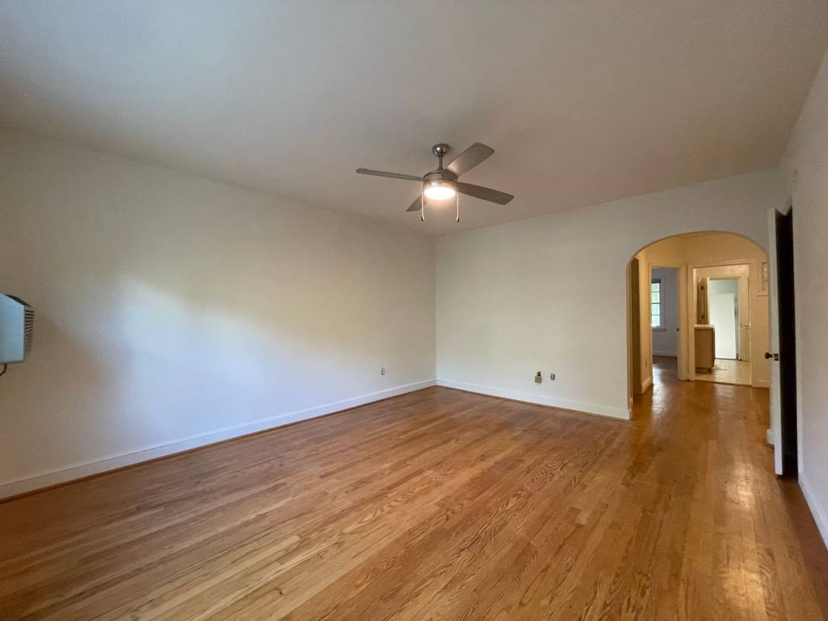 Apartment for rent at 2618 41st St NW, Washington, DC 20007