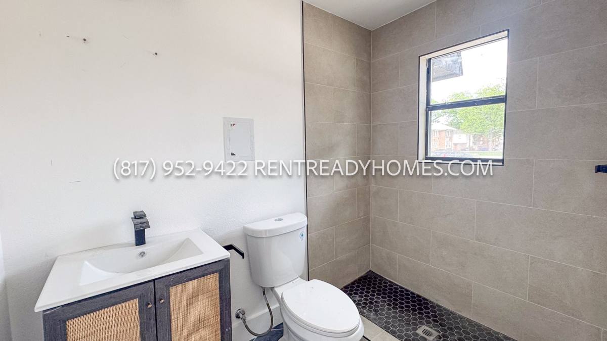 Apartment for rent at 1510 W Jefferson Blvd #108, Dallas, TX 75208