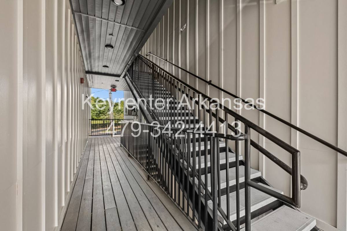 Apartment for rent at 1096 S Bacardi Ave, Fayetteville, AR 72701