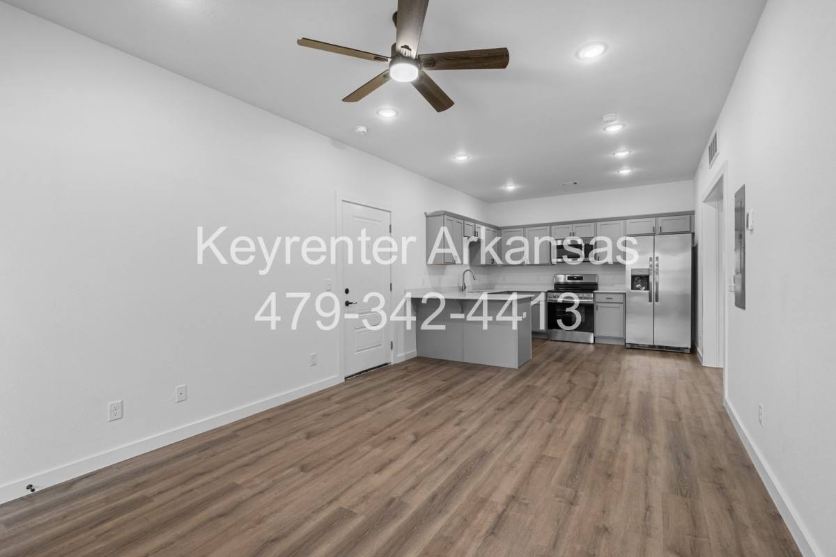 Apartment for rent at 1096 S Bacardi Ave, Fayetteville, AR 72701