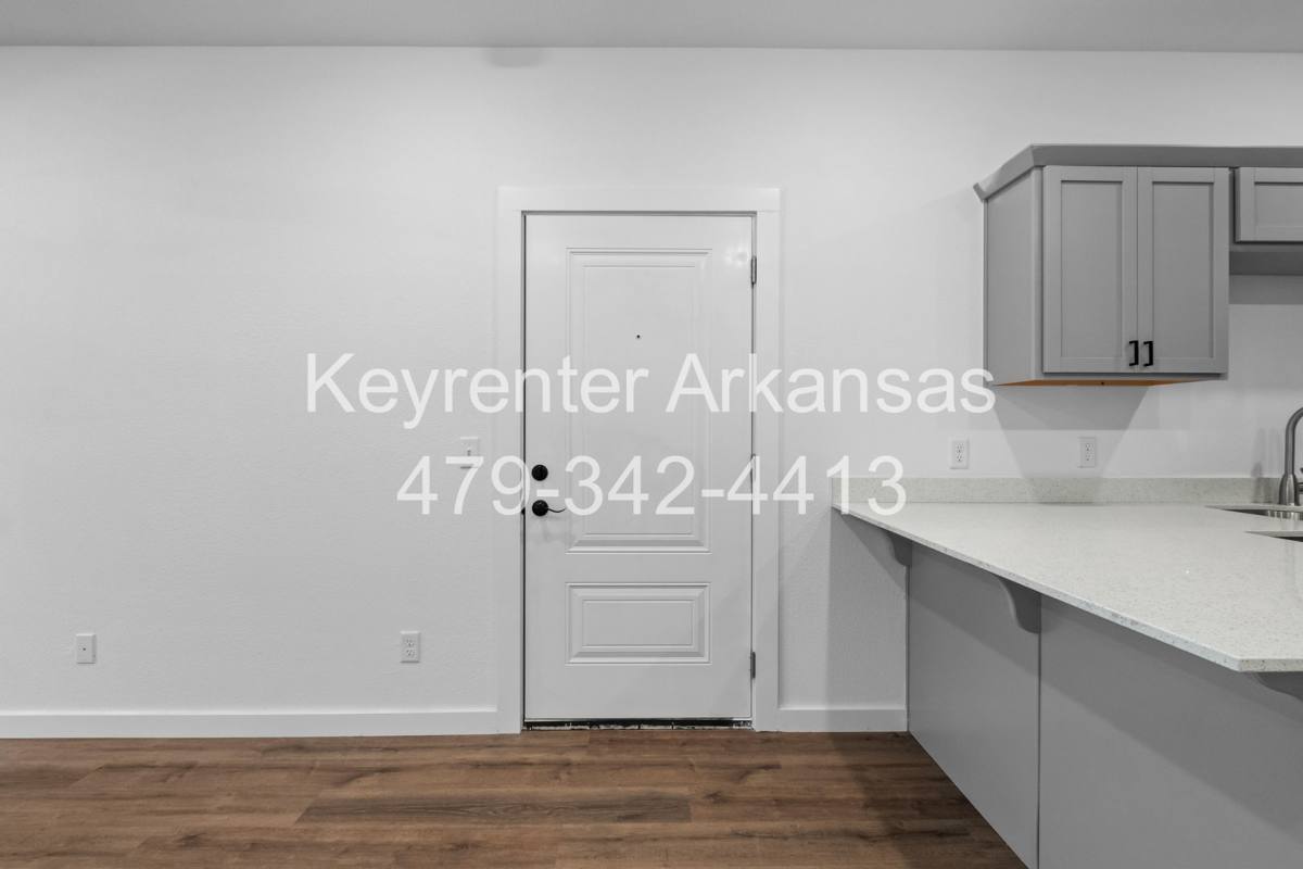 Apartment for rent at 1096 S Bacardi Ave, Fayetteville, AR 72701
