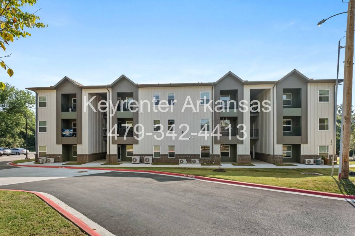 Apartment for rent at 1096 S Bacardi Ave, Fayetteville, AR 72701