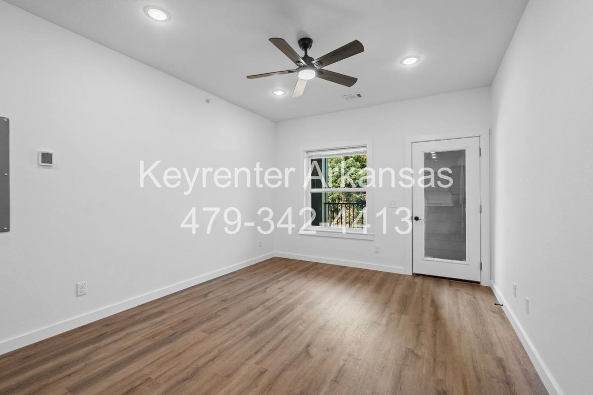 Apartment for rent at 1096 S Bacardi Ave, Fayetteville, AR 72701
