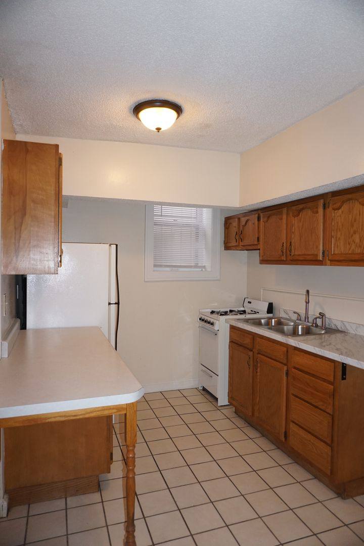 Apartment for rent at 26 Oak Grove St, Minneapolis, MN 55403