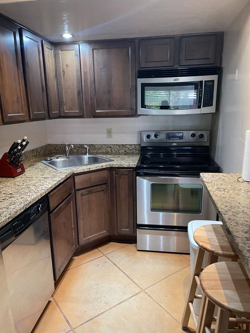 Condo for rent at 55 N Cherry Ave, Tucson, AZ 85719