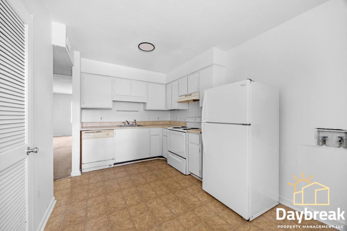 Apartment for rent at 10910 Queen Ann, Savannah, GA 31406