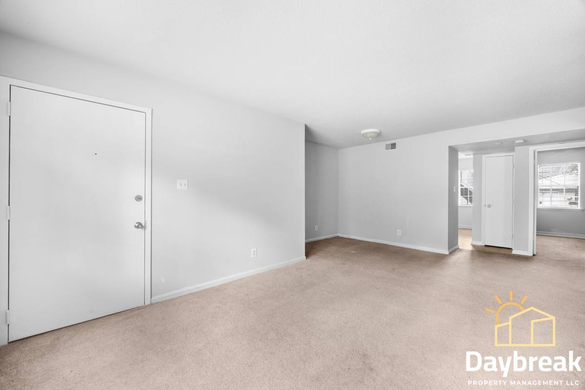 Apartment for rent at 10910 Queen Ann, Savannah, GA 31406