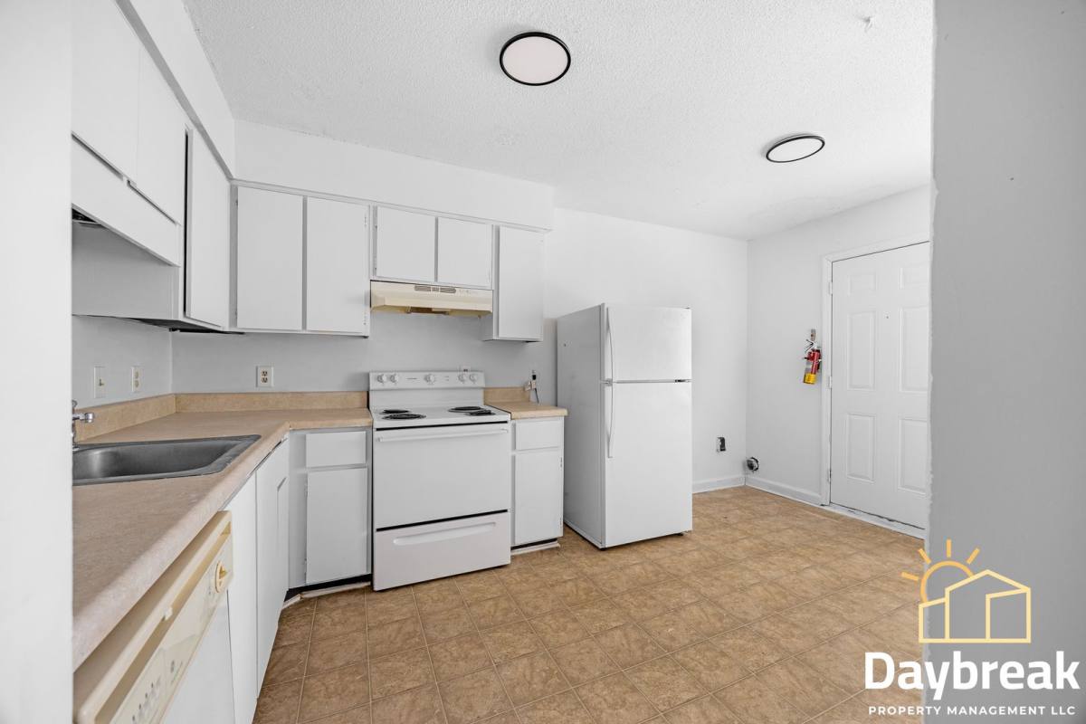 Apartment for rent at 10910 Queen Ann, Savannah, GA 31406