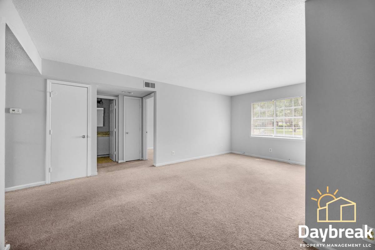 Apartment for rent at 10910 Queen Ann, Savannah, GA 31406
