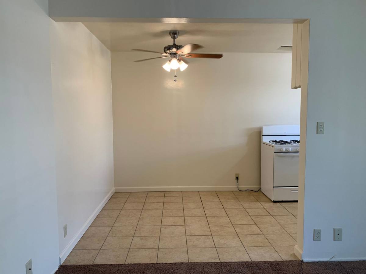 Apartment for rent at 2729 W Victory Blvd, Burbank, CA 91505