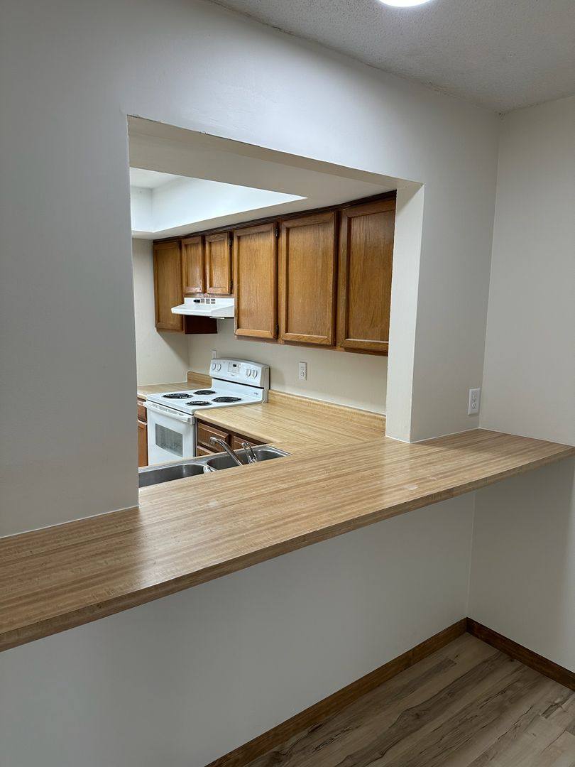 Townhouse for rent at 303 Foxfire Dr, Columbia, MO 65201