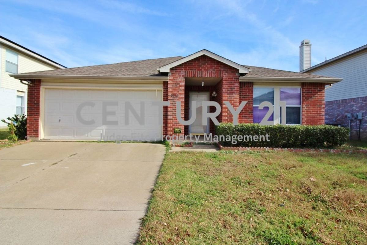 House for rent at 2936 Santa Sabina Dr, Grand Prairie, TX 75052