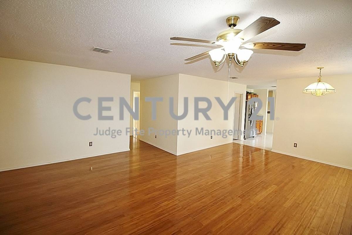 House for rent at 2936 Santa Sabina Dr, Grand Prairie, TX 75052